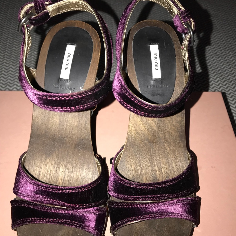 💜MIU MIU Velvet Platform Sandals💜 - Picture 6 of 8